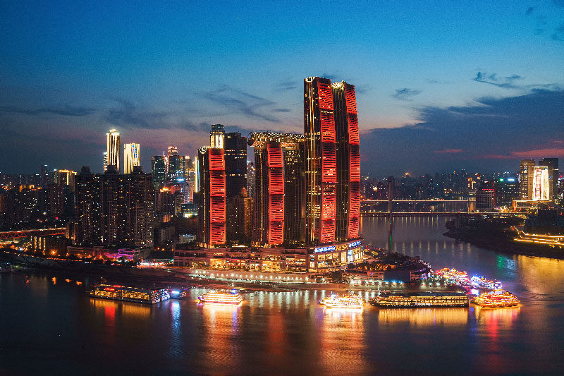 Ciudad de Chongqin de noche.